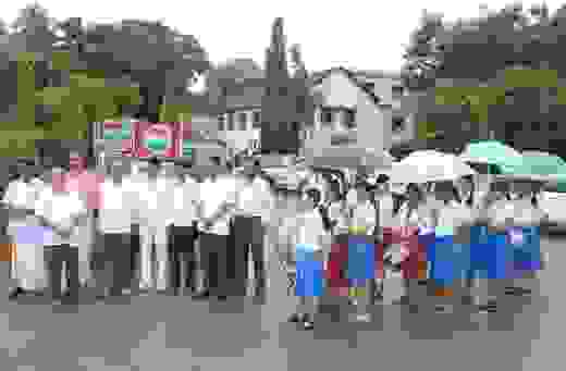 Gandhi peace bus-2-6-12e